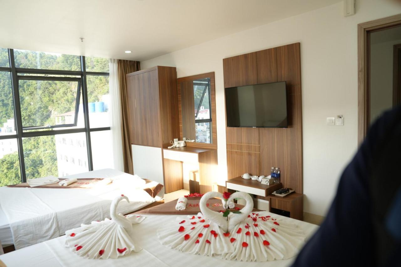 Hồng Quảng Hotel Cát Bà Cat Ba Island Ngoại thất bức ảnh
