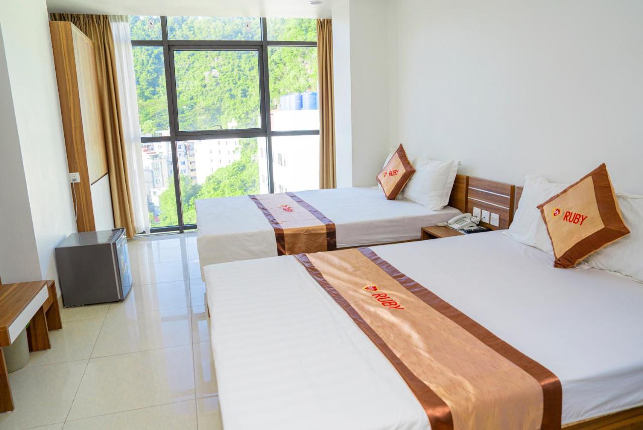Hồng Quảng Hotel Cát Bà Cat Ba Island Ngoại thất bức ảnh